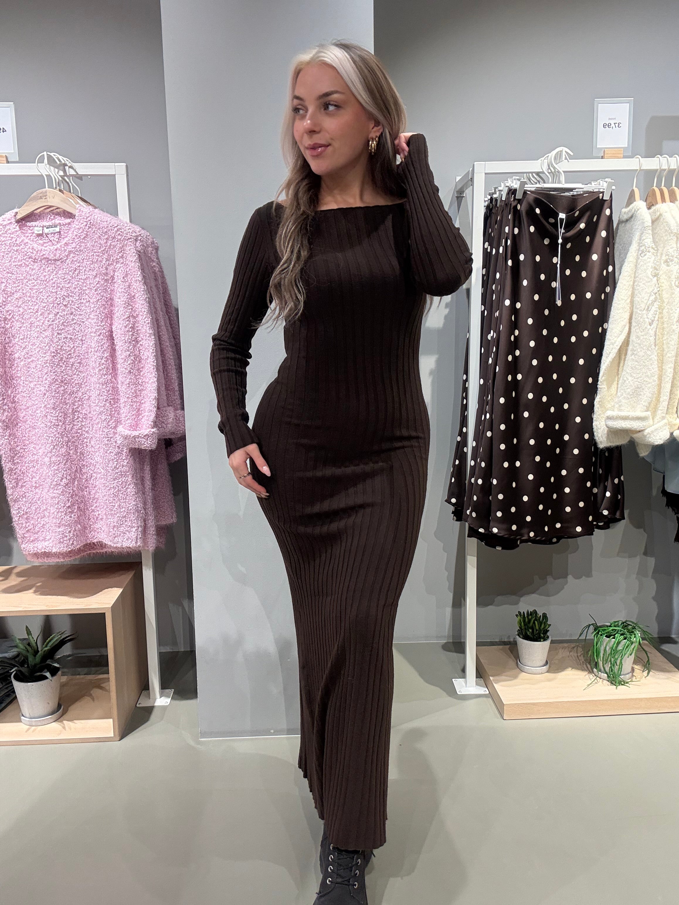 VILUCCA Long Dress - Coffee Bean